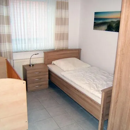 Quellerweg 17 Merchant Holiday home